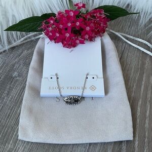 ✨KENDRA SCOTT Elisa 2025 Silver Collector’s Edition Short Pendant Necklace